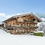 Appartement Am Bauernhof 2